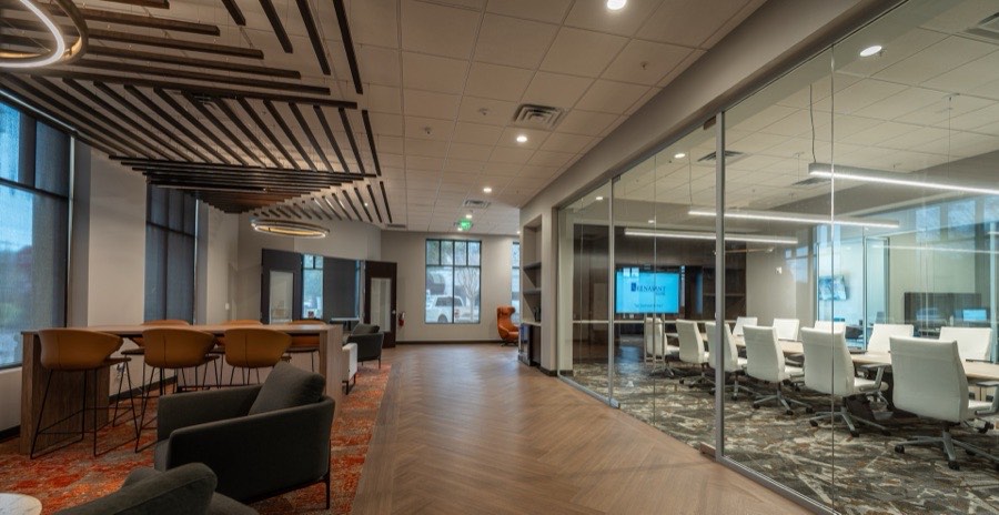 Executive lounge with glass-enclosed boardroom — Renasant Bank